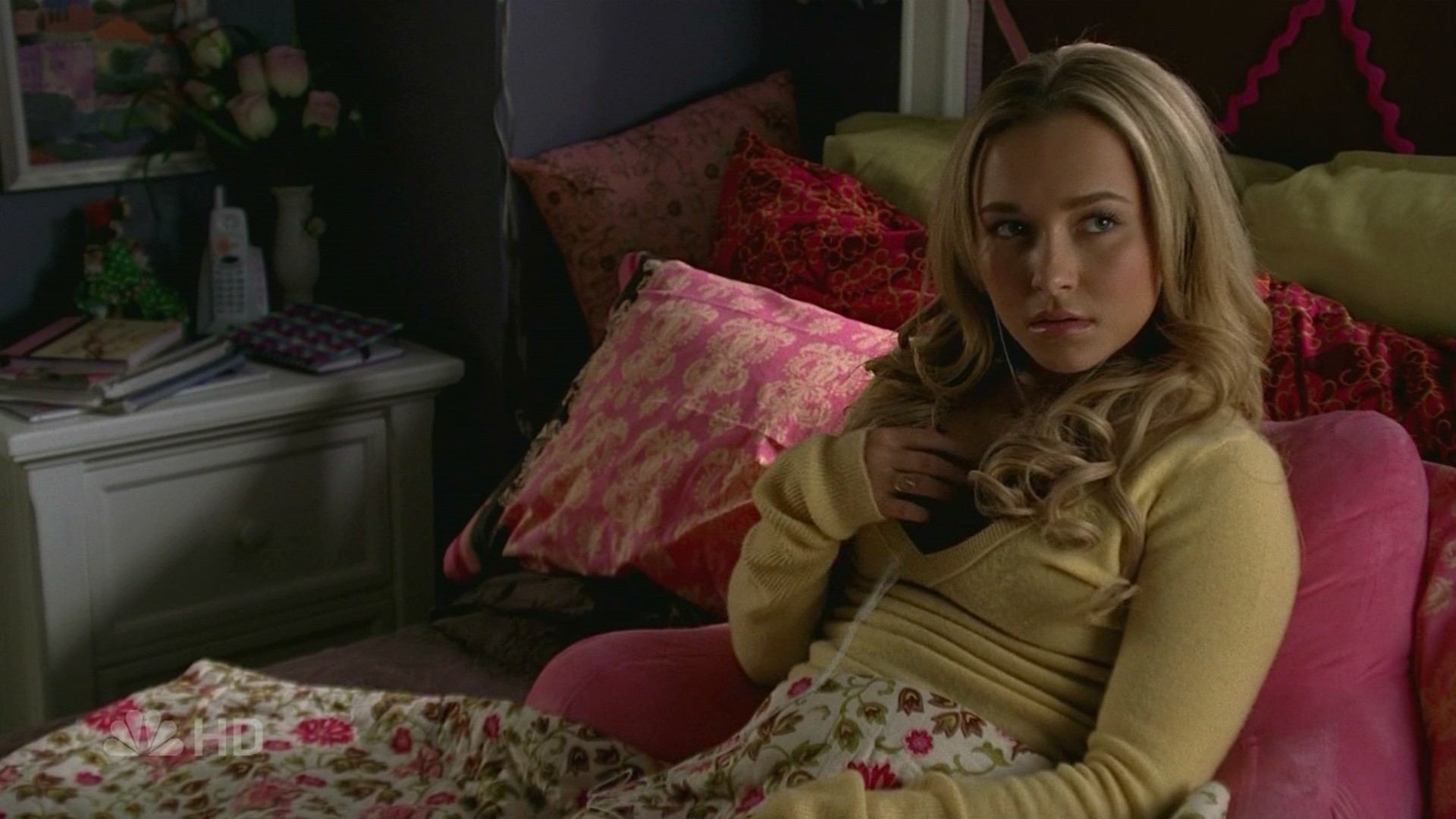 HaydenPanettiere_Heroes_S01E15_HDTV_011.jpg