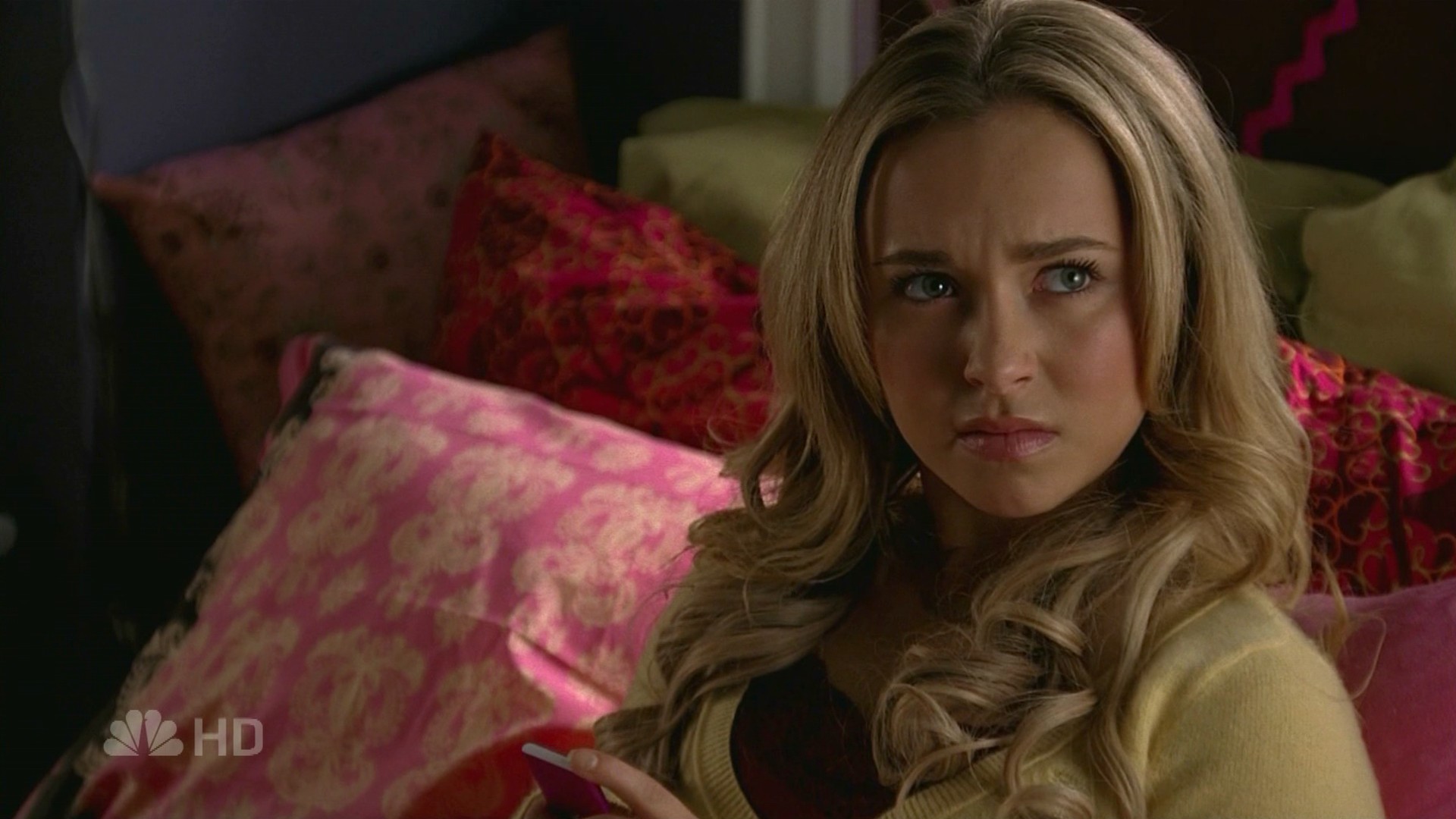 HaydenPanettiere_Heroes_S01E15_HDTV_015.jpg