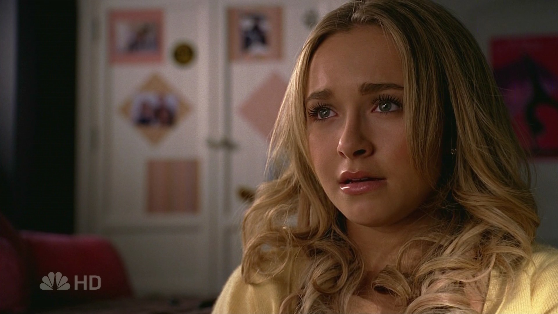 HaydenPanettiere_Heroes_S01E15_HDTV_023.jpg