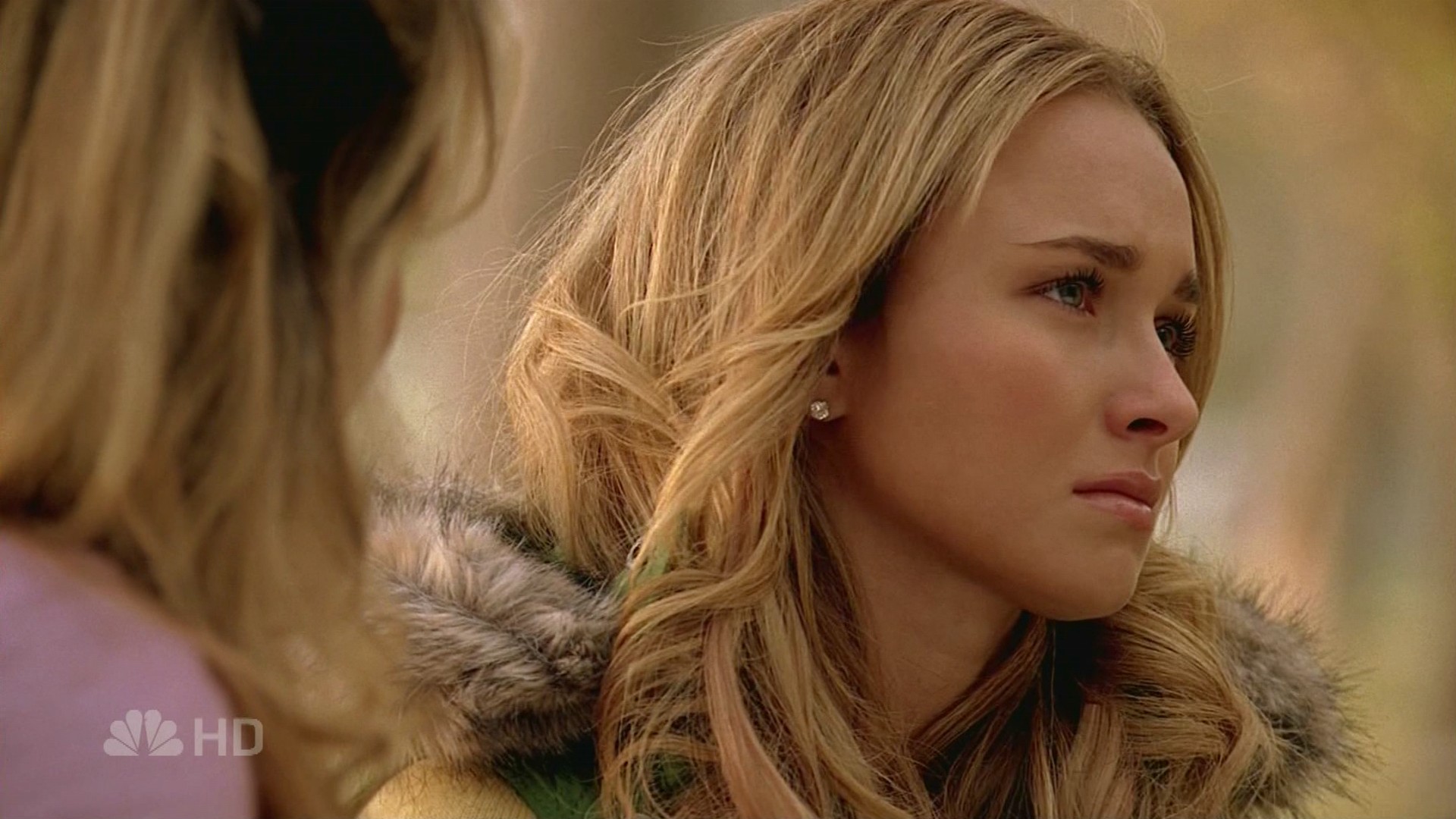 HaydenPanettiere_Heroes_S01E15_HDTV_029.jpg
