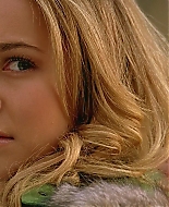 HaydenPanettiere_Heroes_S01E15_HDTV_031.jpg