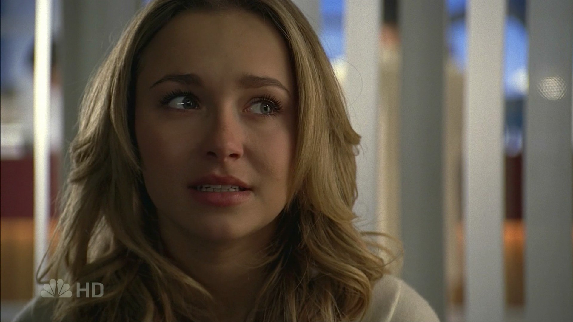 HaydenPanettiere_Heroes_S01E16_HDTV_019.jpg
