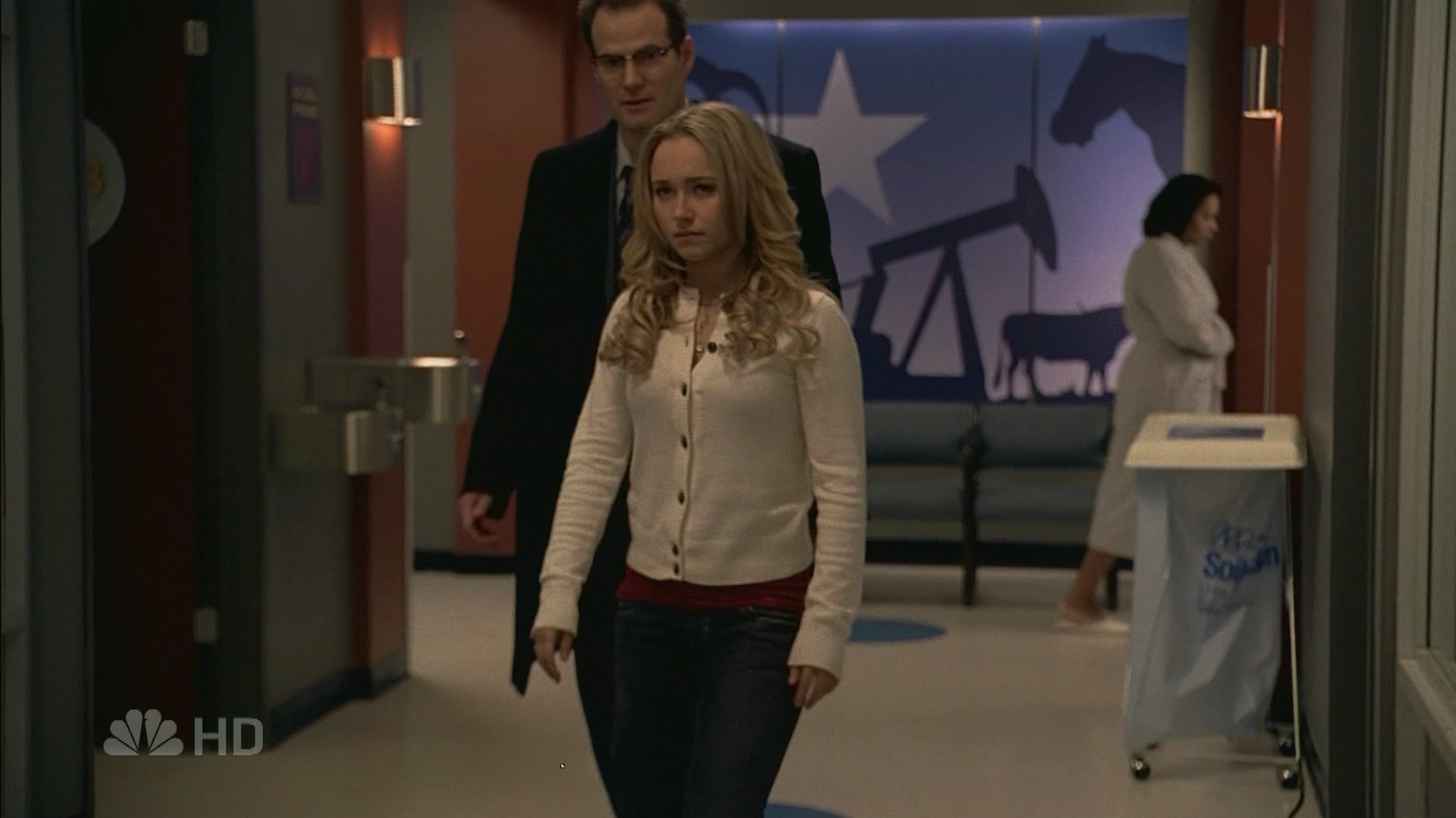 HaydenPanettiere_Heroes_S01E16_HDTV_024.jpg