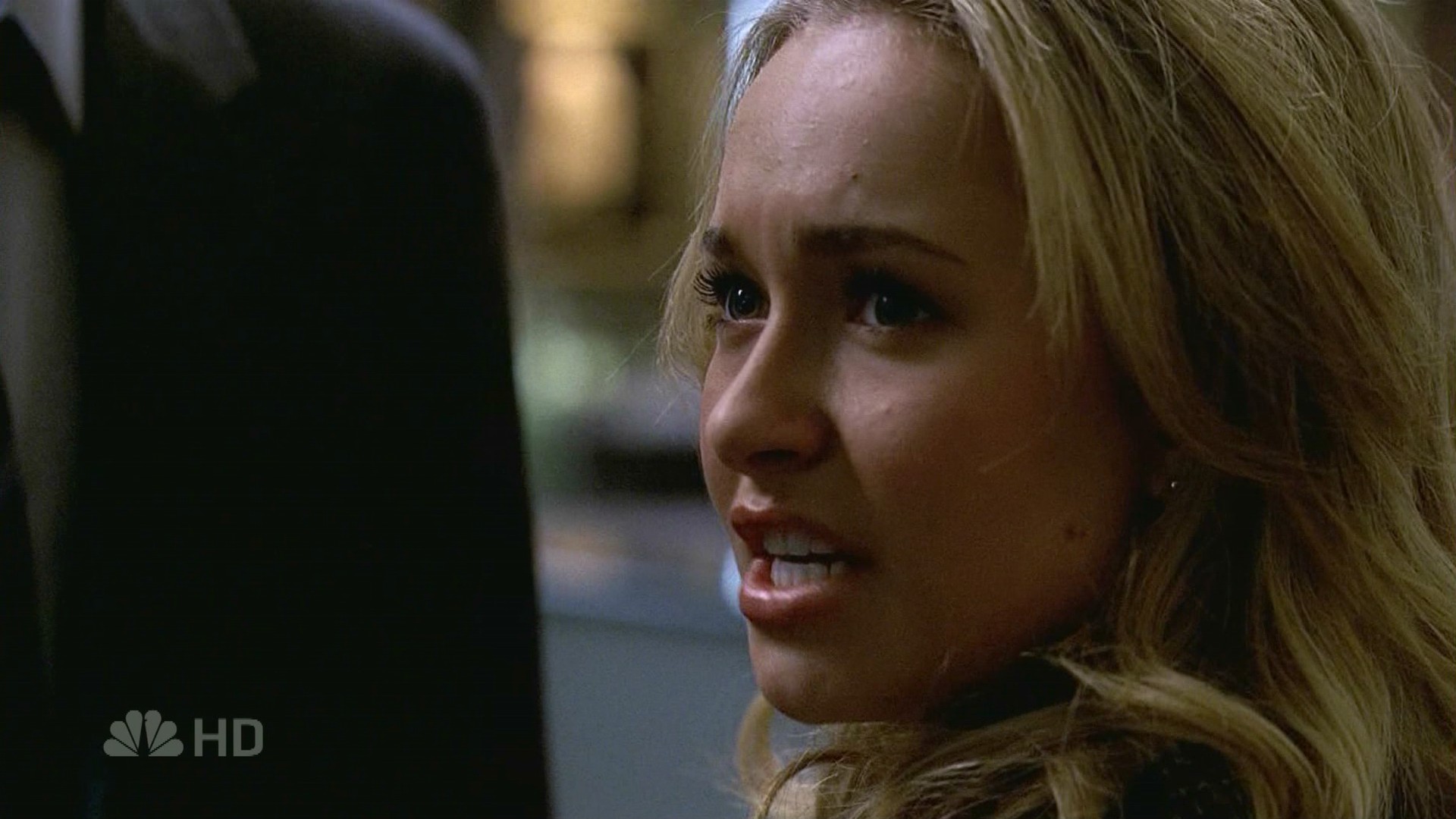HaydenPanettiere_Heroes_S01E17_HDTV_013.jpg