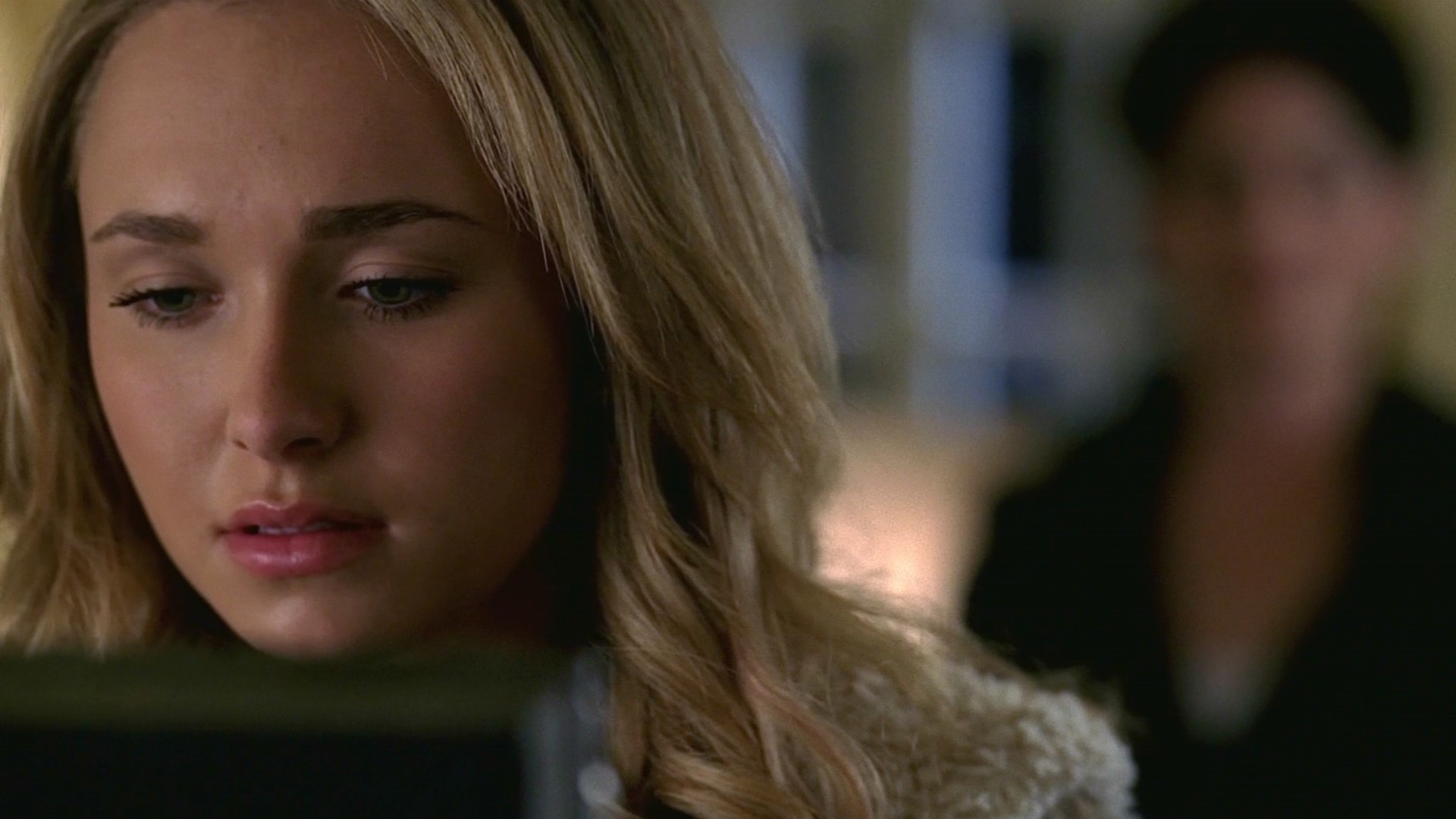 HaydenPanettiere_Heroes_S01E19_HDTV_008.jpg