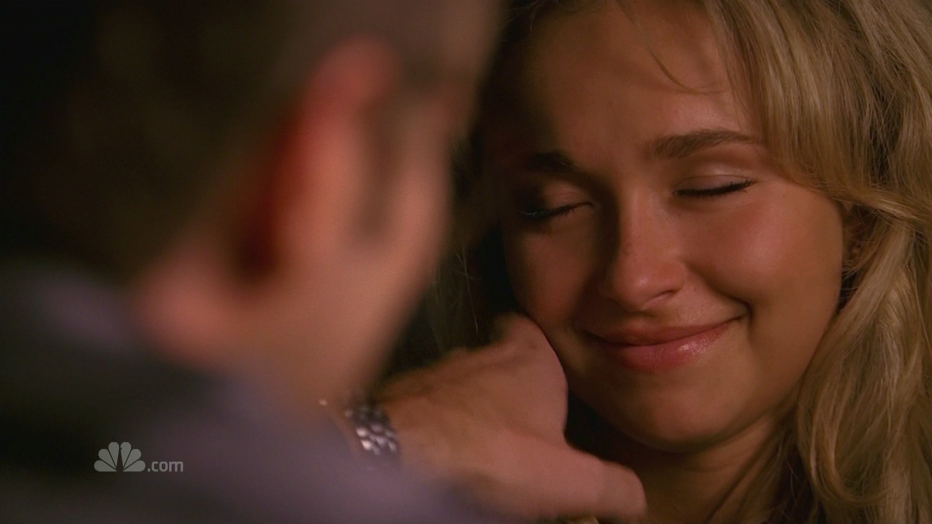 HaydenPanettiere_Heroes_S01E02_HDTV_039.jpg HaydenPanettiere_Heroes_S01E02_HDTV_039.jpg