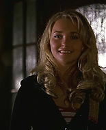 HaydenPanettiere_Heroes_S01E02_HDTV_035.jpg