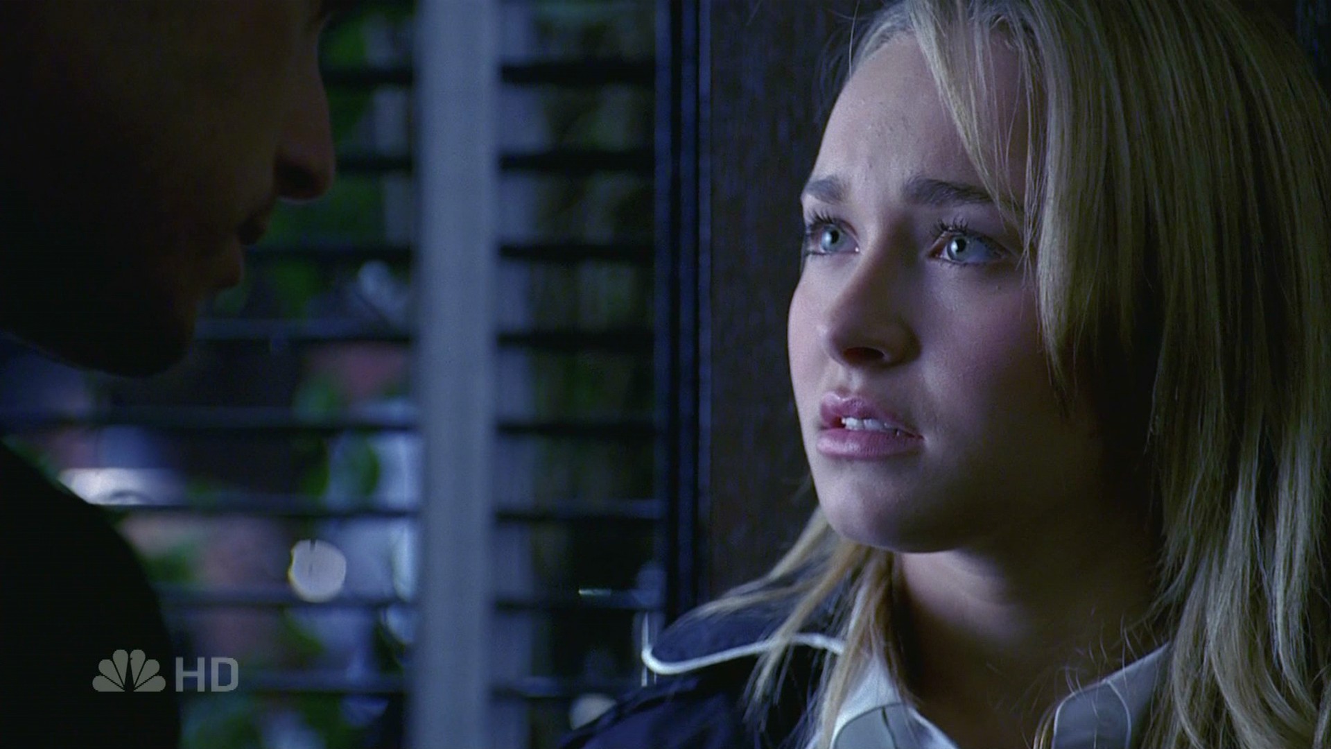 HaydenPanettiere_Heroes_S01E21_HDTV_025.jpg