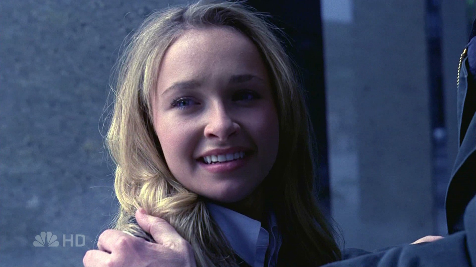 HaydenPanettiere_Heroes_S01E21_HDTV_043.jpg