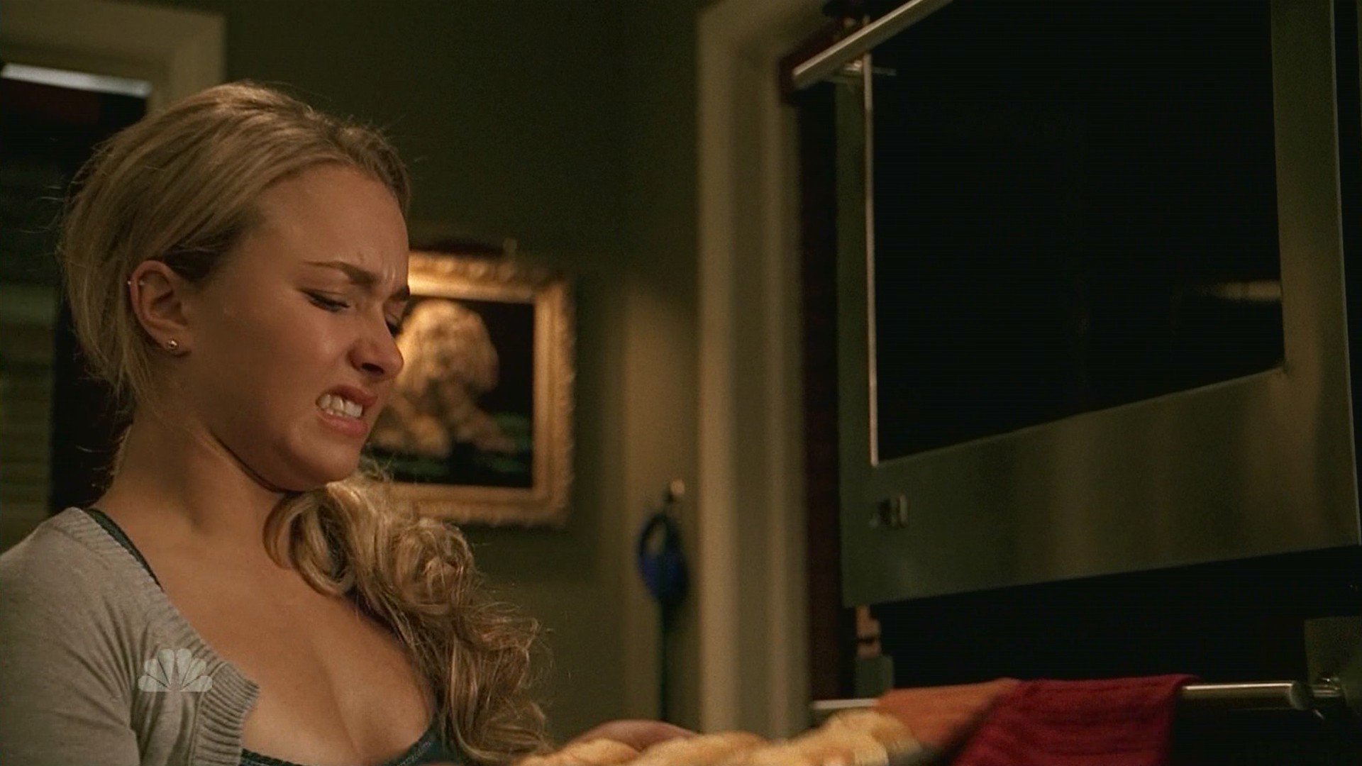 HaydenPanettiere_Heroes_S01E06_HDTV_002.jpg HaydenPanettiere_Heroes_S01E06_HDTV_002.jpg