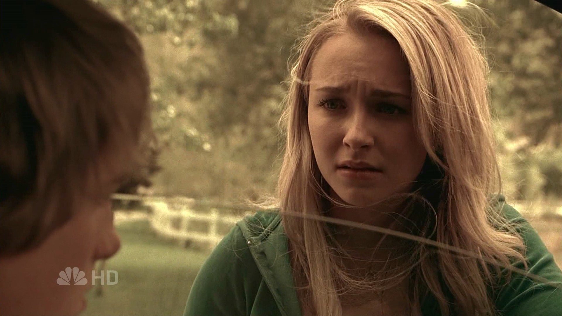 HaydenPanettiere_Heroes_S01E07_HDTV_023.jpg HaydenPanettiere_Heroes_S01E07_HDTV_023.jpg