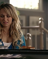 HaydenPanettiere_Heroes_S01E07_HDTV_010.jpg