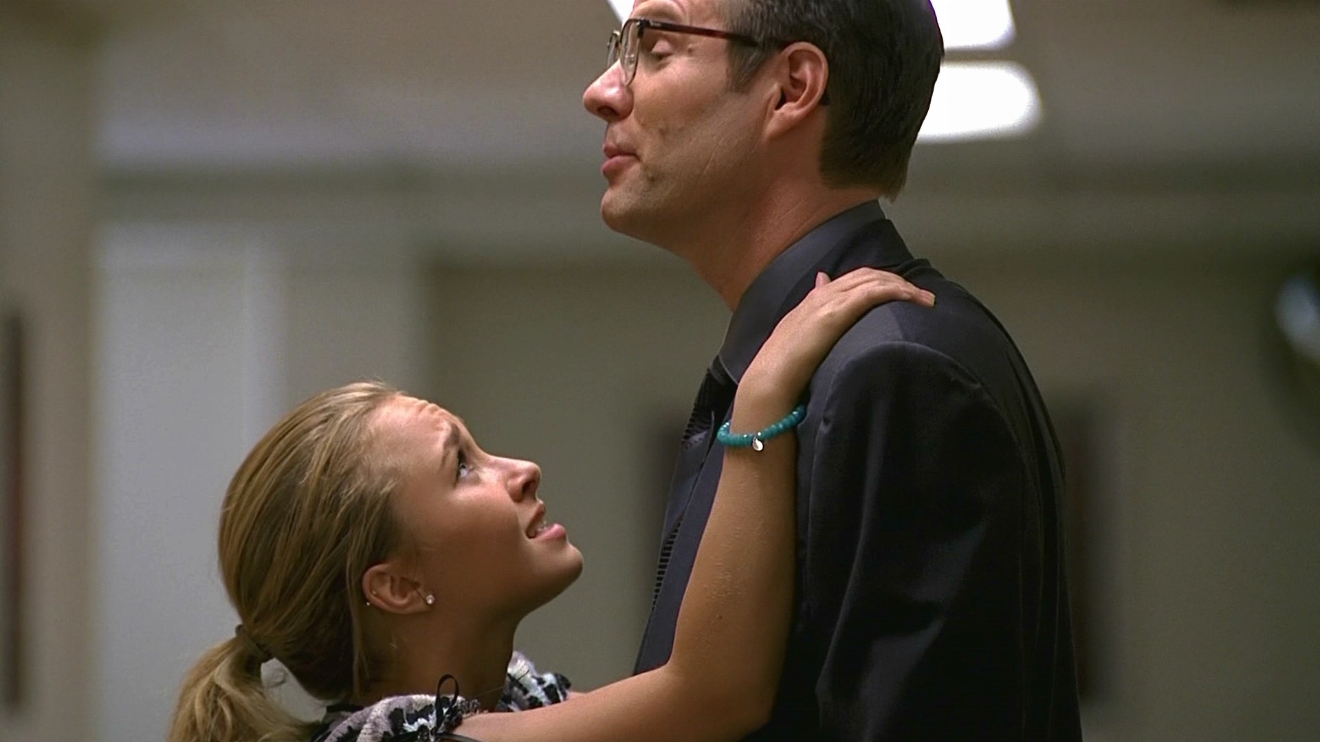 HaydenPanettiere_Heroes_S01E08_HDTV_003.jpg HaydenPanettiere_Heroes_S01E08_HDTV_003.jpg