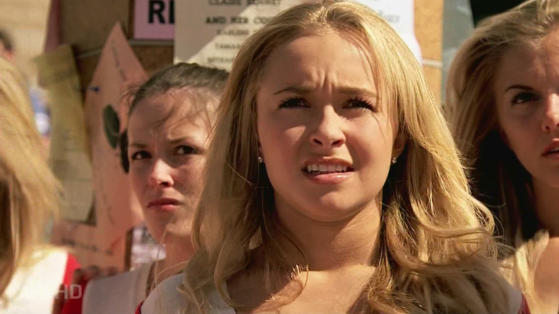 HaydenPanettiere_Heroes_S01E09_HDTV_016.jpg HaydenPanettiere_Heroes_S01E09_HDTV_016.jpg
