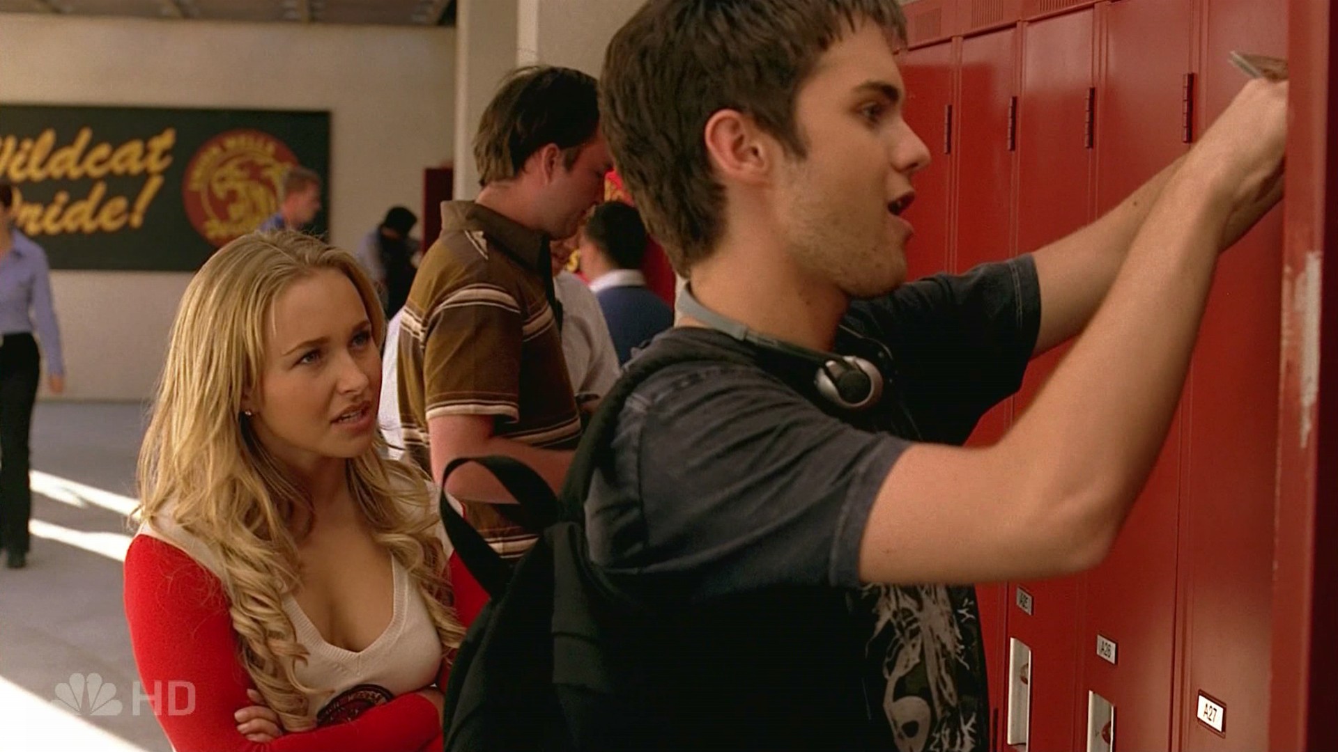 HaydenPanettiere_Heroes_S01E09_HDTV_019.jpg