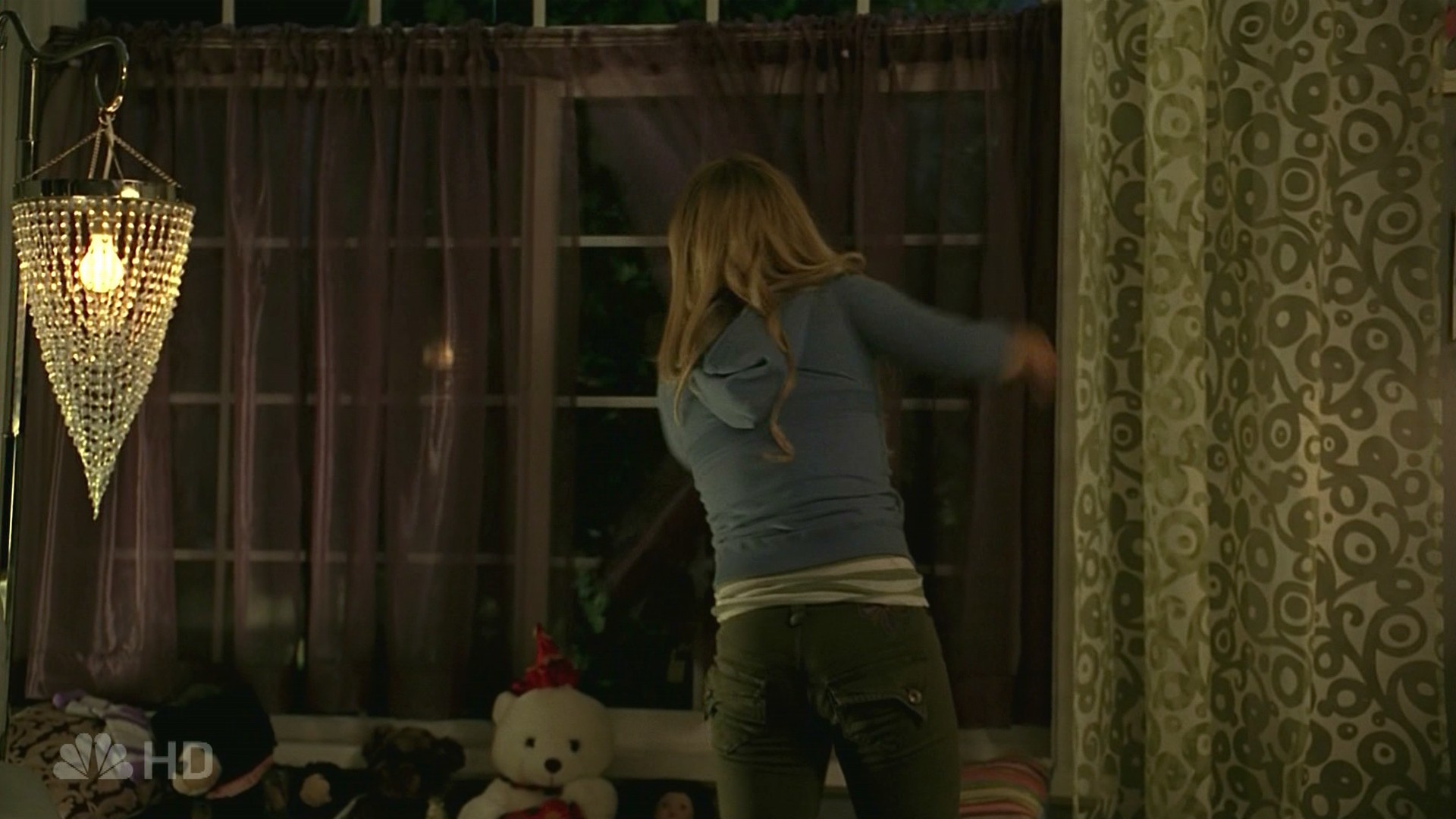 HaydenPanettiere_Heroes_S01E09_HDTV_036.jpg HaydenPanettiere_Heroes_S01E09_HDTV_036.jpg
