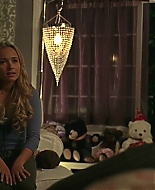 HaydenPanettiere_Heroes_S01E09_HDTV_043.jpg