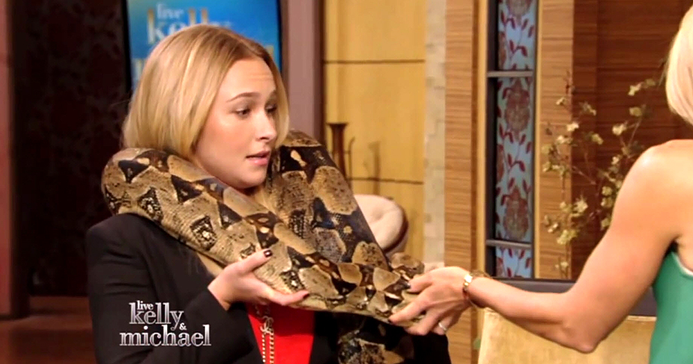 haydenpanettiere_snake_0056.jpg