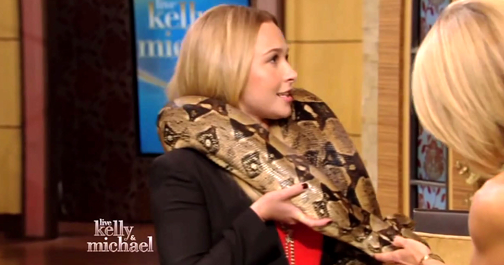 haydenpanettiere_snake_0059.jpg