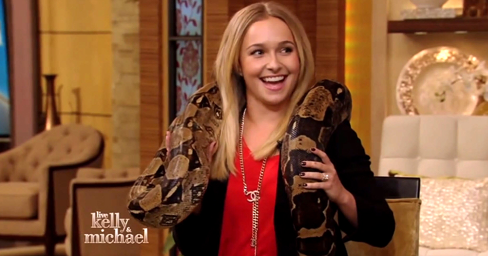 haydenpanettiere_snake_0145.jpg