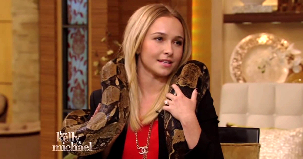 haydenpanettiere_snake_0207.jpg