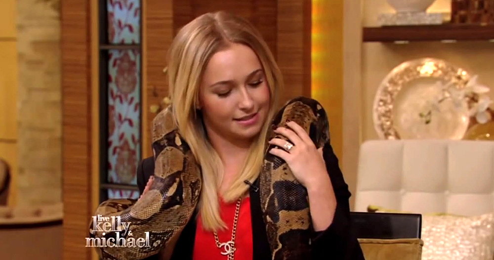haydenpanettiere_snake_0232.jpg