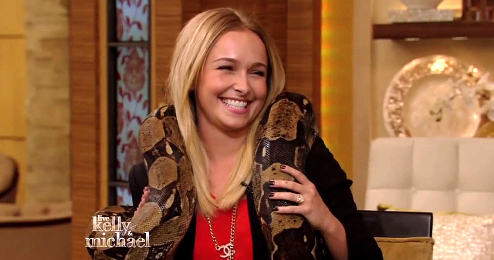 haydenpanettiere_snake_0241.jpg