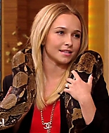 haydenpanettiere_snake_0207.jpg