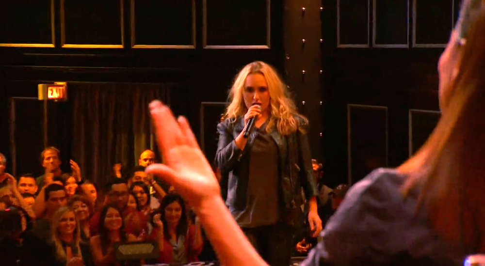 haydenpanettiere-lipsync00269.jpg