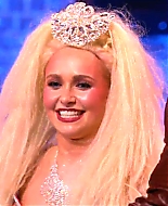 haydenpanettiere-lipsync01139.jpg