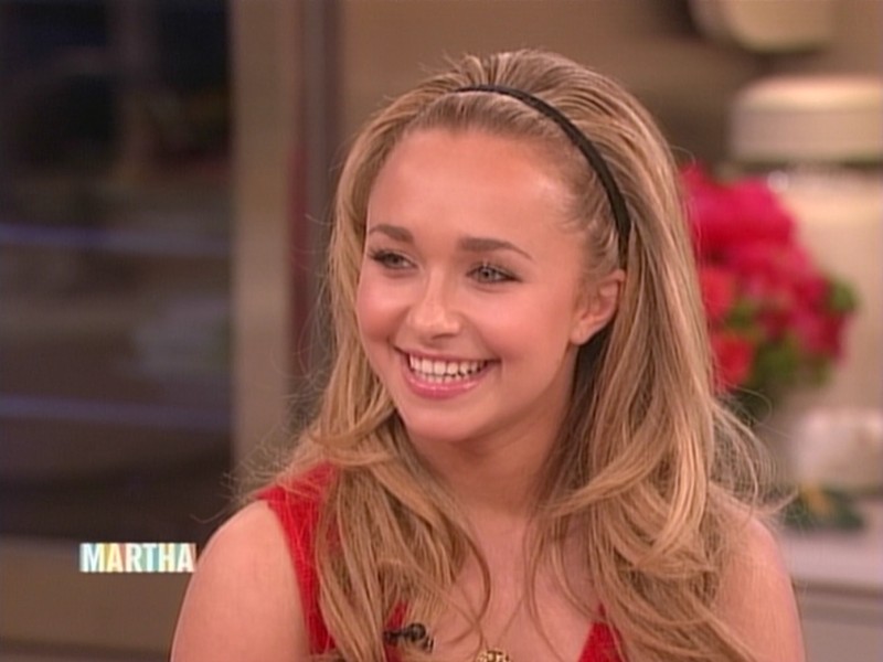 HaydenPanettiere_Martha_2007-05-09_ATSC_018.jpg