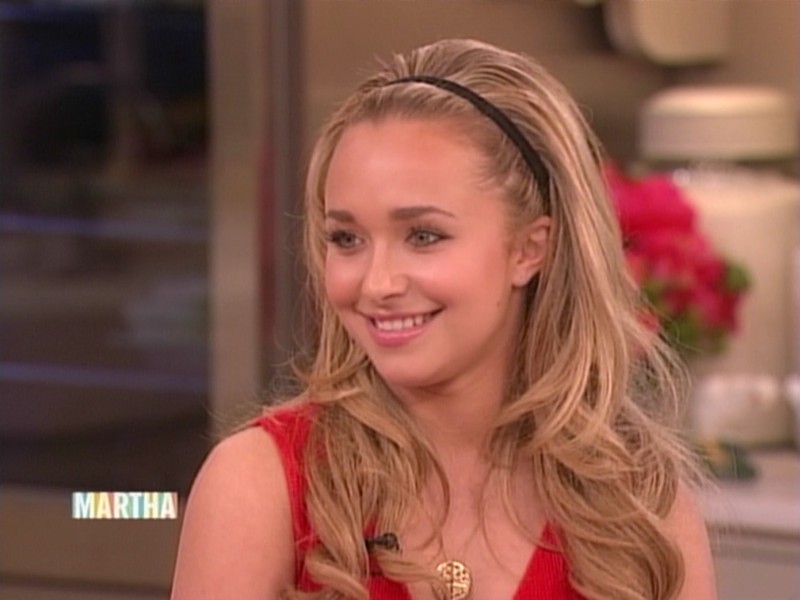 HaydenPanettiere_Martha_2007-05-09_ATSC_036.jpg