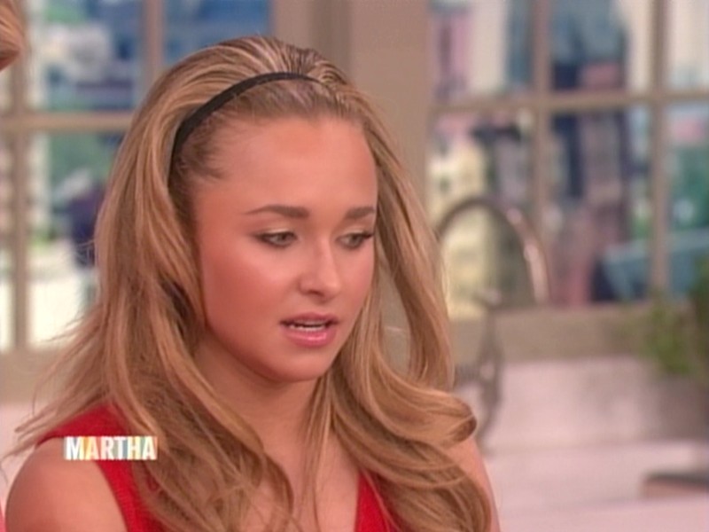 HaydenPanettiere_Martha_2007-05-09_ATSC_082.jpg