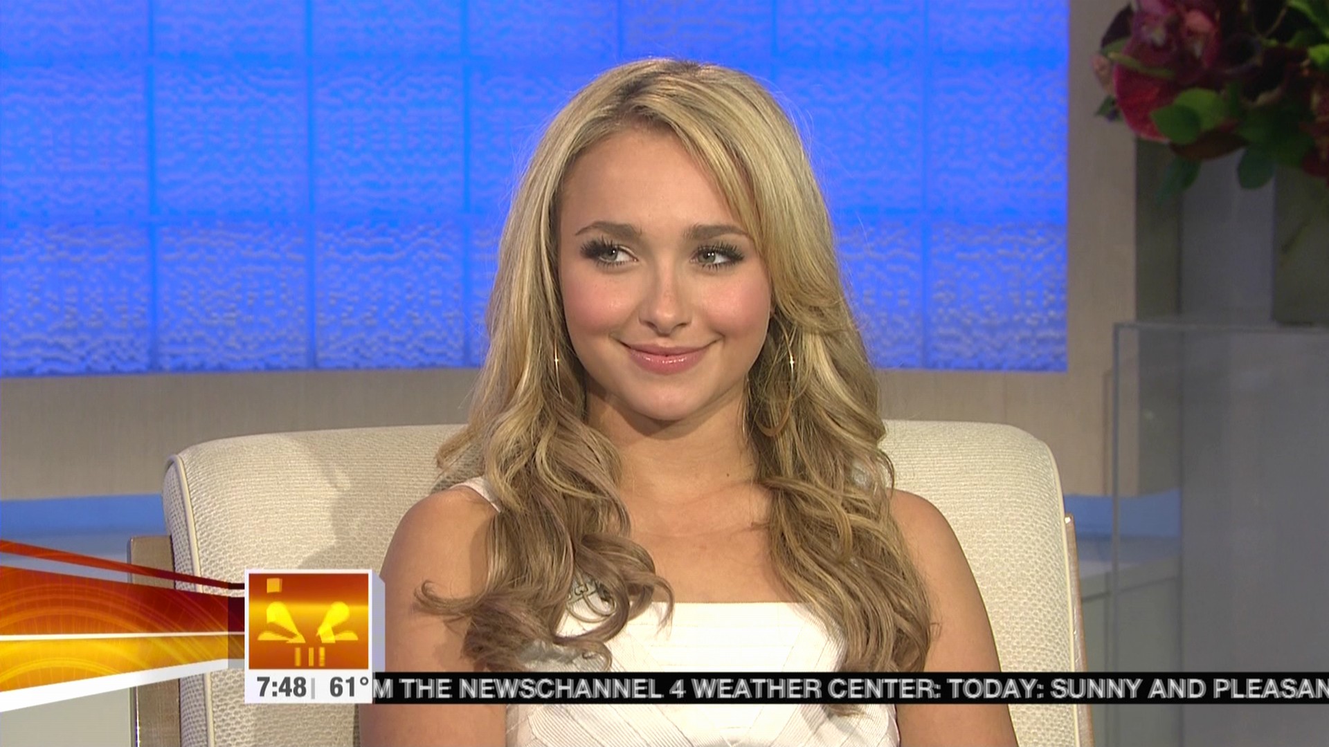 HaydenPanettiere_Today_2007-09-24_HDTV_005.jpg