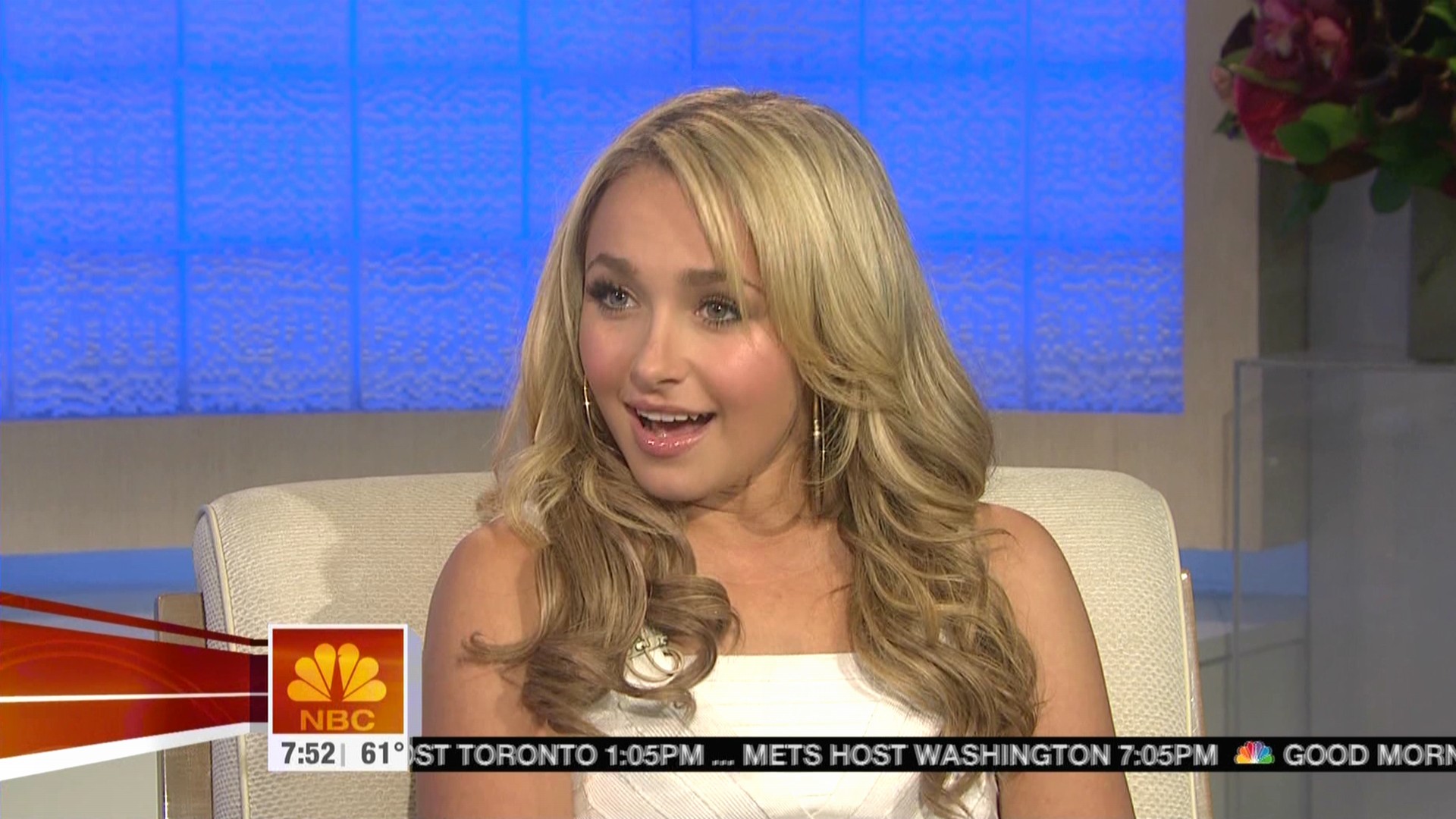 HaydenPanettiere_Today_2007-09-24_HDTV_029.jpg