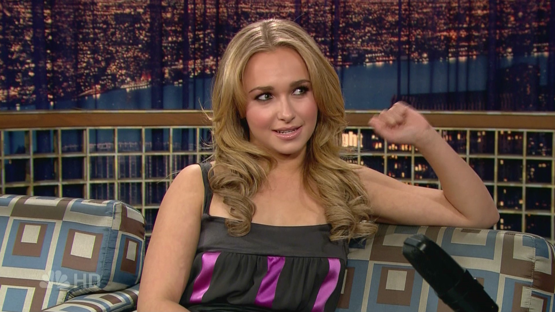 HaydenPanettiere_LNwCOB_2007-02-12_HDTV_009.jpg