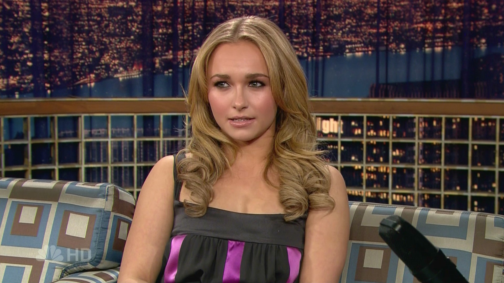 HaydenPanettiere_LNwCOB_2007-02-12_HDTV_016.jpg