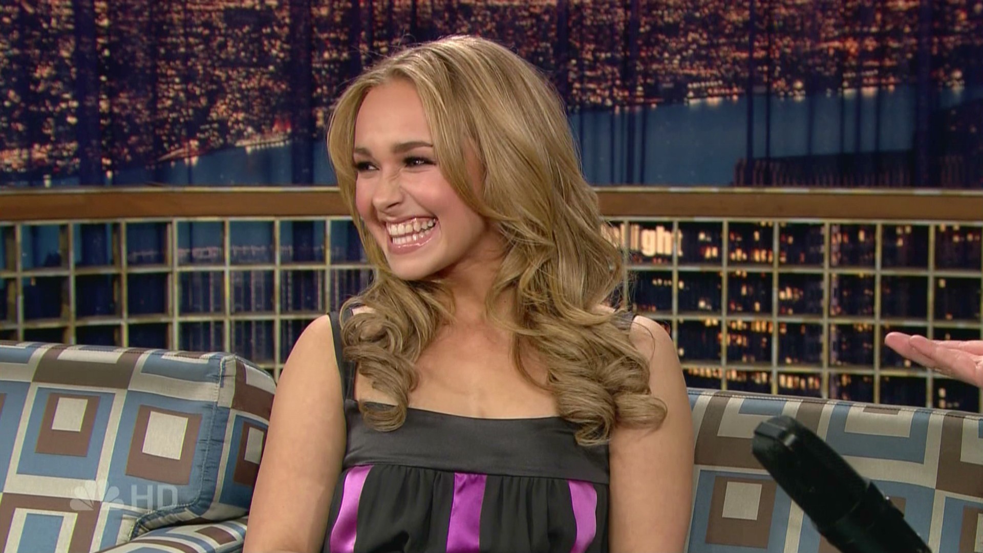 HaydenPanettiere_LNwCOB_2007-02-12_HDTV_021.jpg