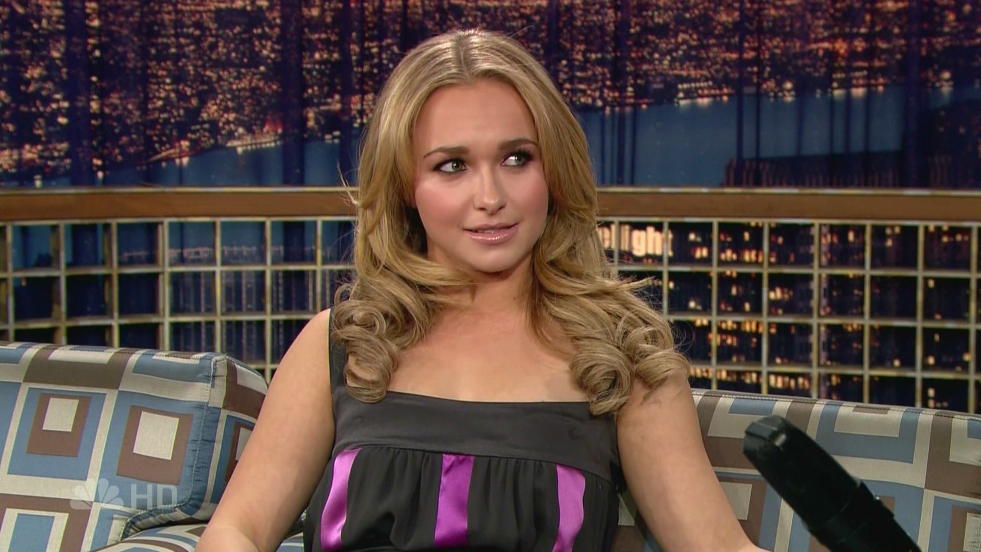 HaydenPanettiere_LNwCOB_2007-02-12_HDTV_037.jpg