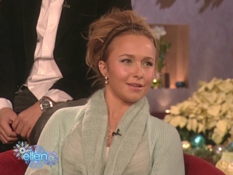 HaydenPanettiere_Ellen_2006-12-04_ATSC_009.jpg