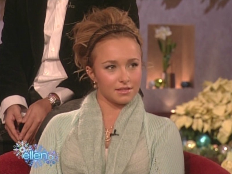 HaydenPanettiere_Ellen_2006-12-04_ATSC_013.jpg