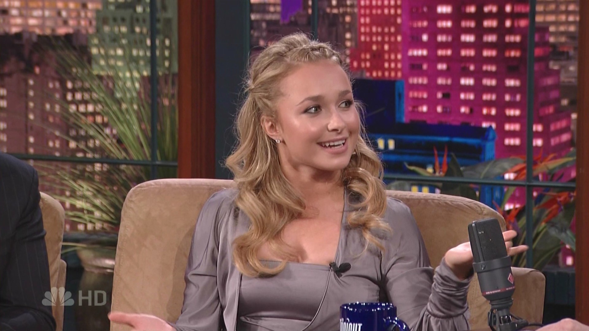 HaydenPanettiere_TTSwJL_2007-04-20_HDTV_045.jpg