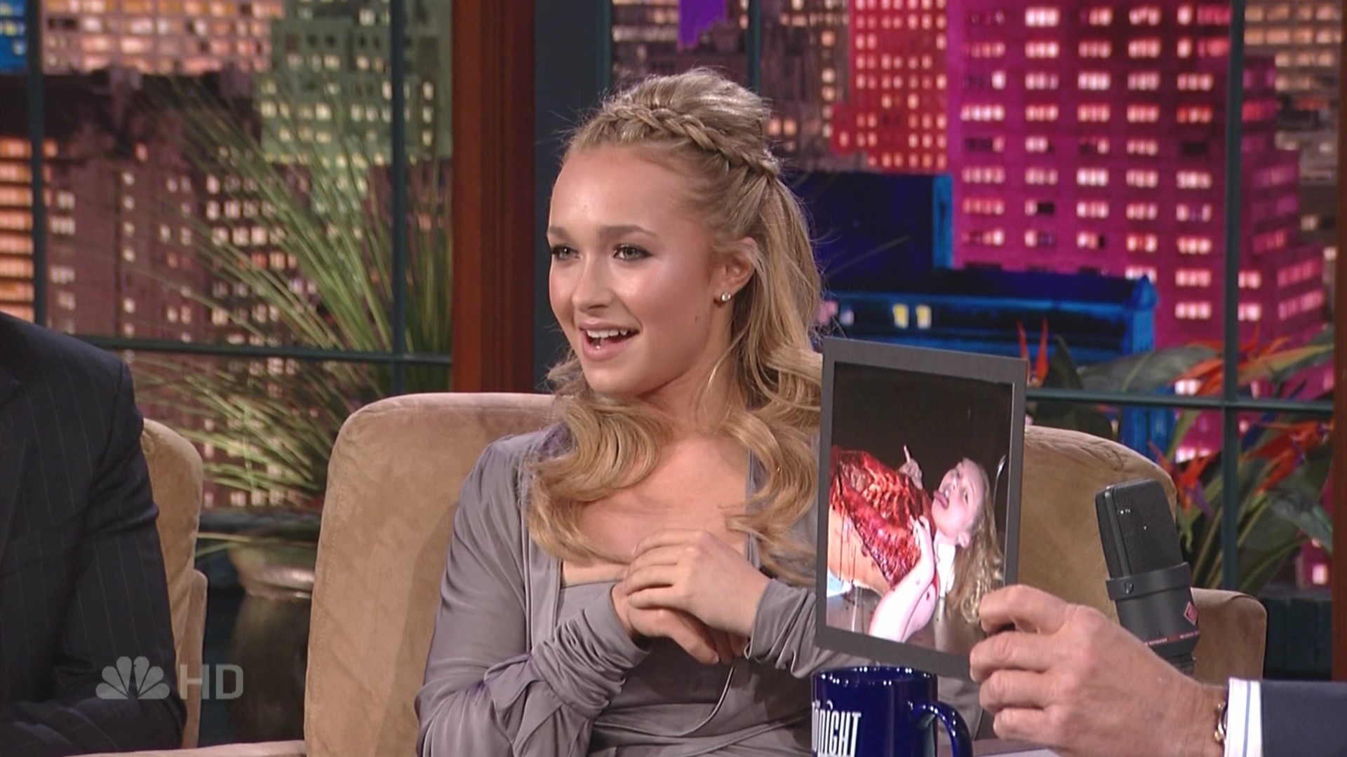 HaydenPanettiere_TTSwJL_2007-04-20_HDTV_077.jpg