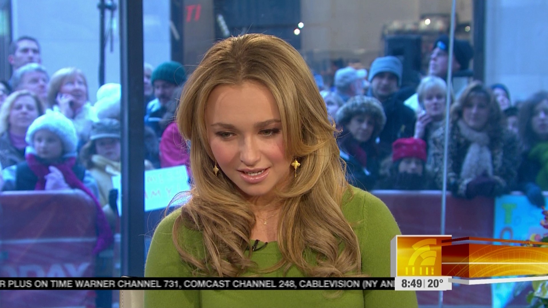HaydenPanettiere_Today_2007-02-12_HDTV_040.jpg