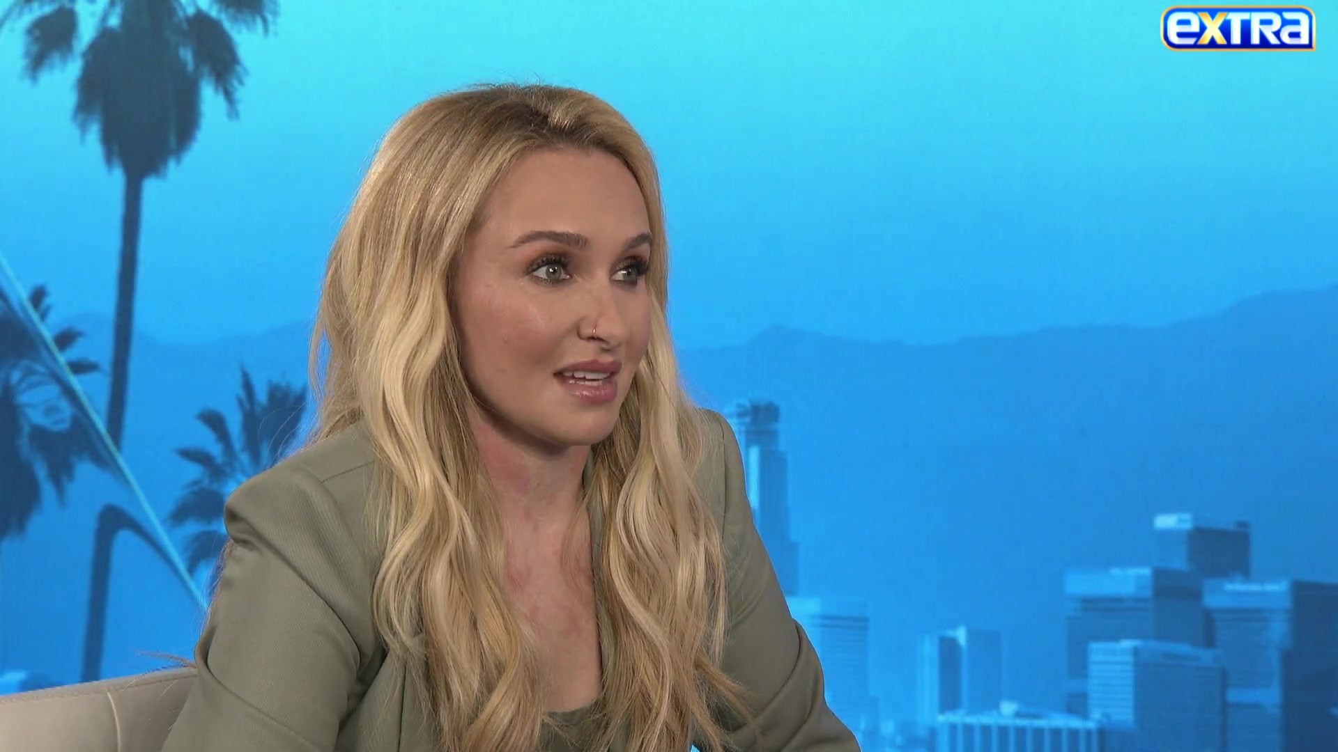 haydenpanettieresource_extratv_000755.jpg