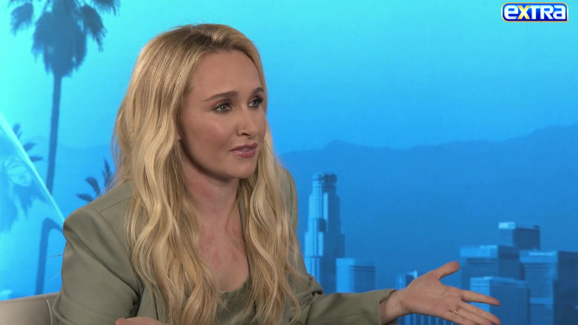 haydenpanettieresource_extratv_000825.jpg