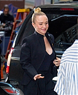haydenpanettieresource_arrivingbooksigning_281929.jpg