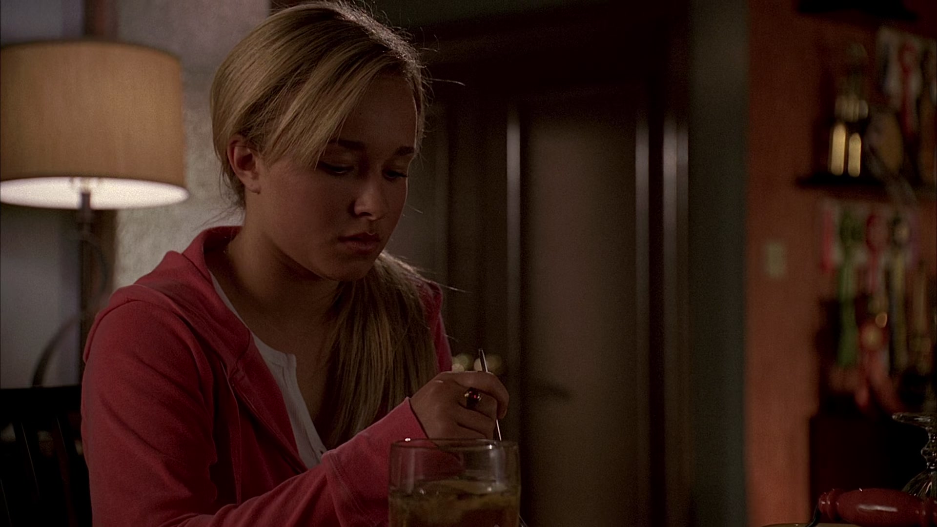 Heroes_S01E01_Genesis_1080p_BluRay_HPS_005919.jpg Heroes_S01E01_Genesis_1080p_BluRay_HPS_005919.jpg
