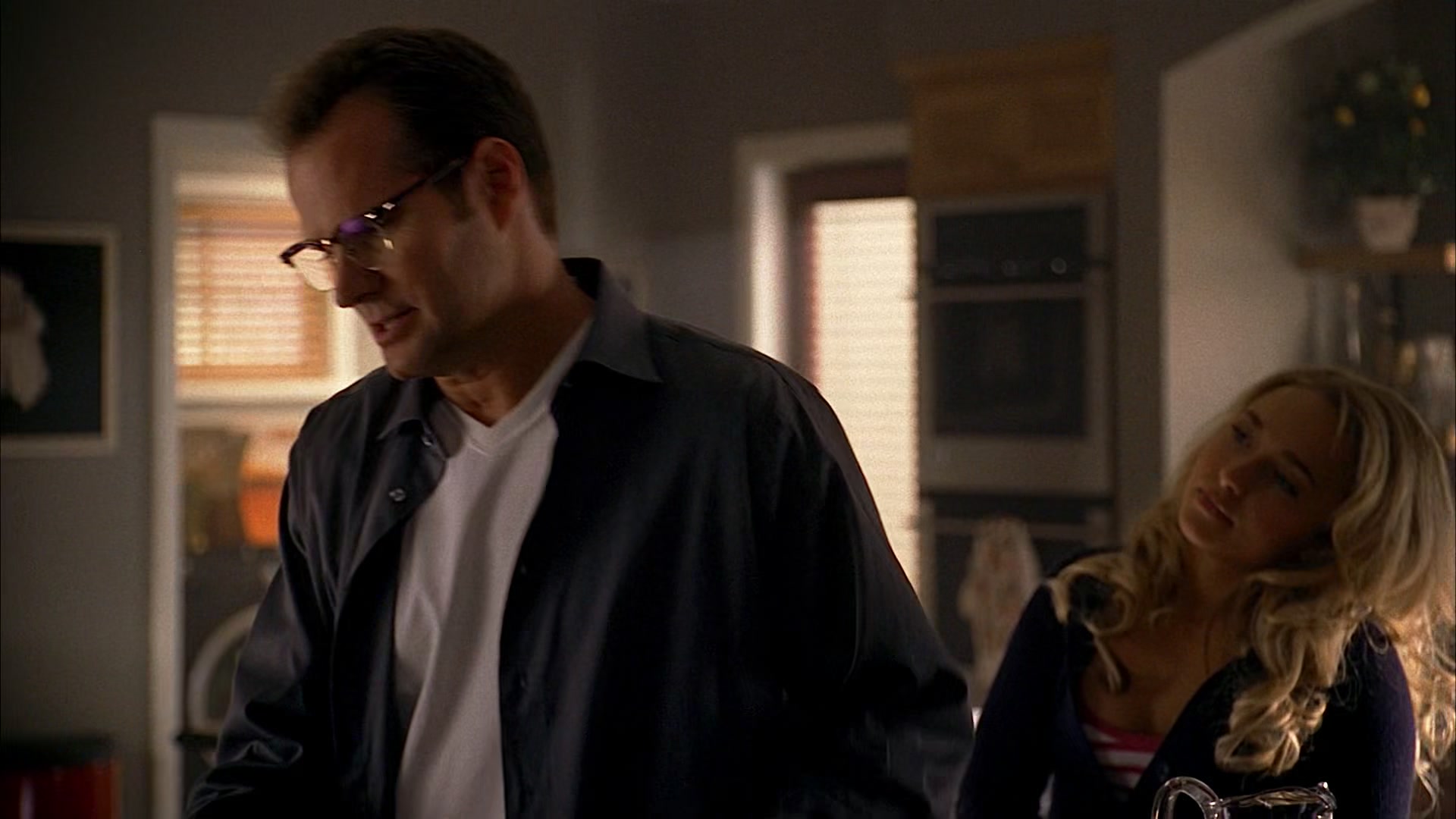 Heroes_S01E02_DontLookBack_1080p_BluRay_HPS_000553.jpg