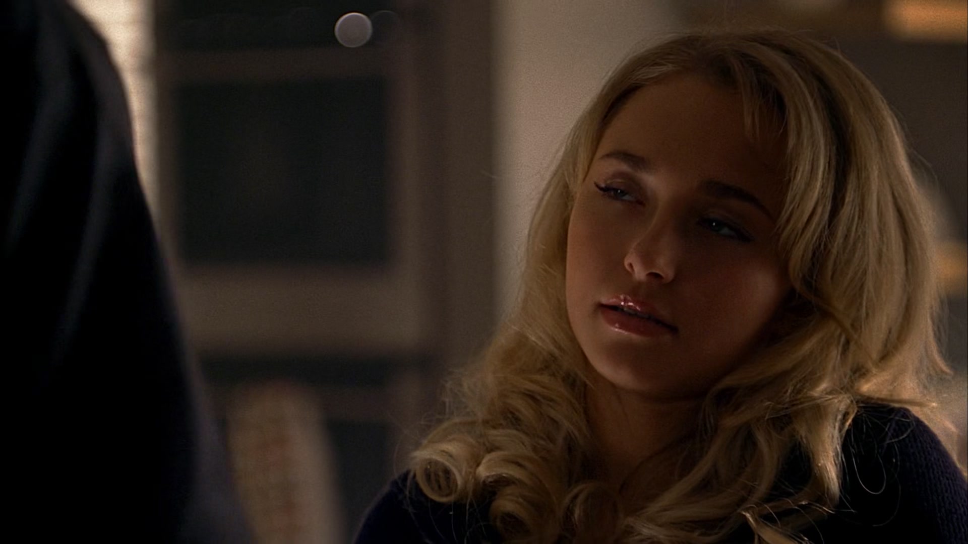 Heroes_S01E02_DontLookBack_1080p_BluRay_HPS_000562.jpg